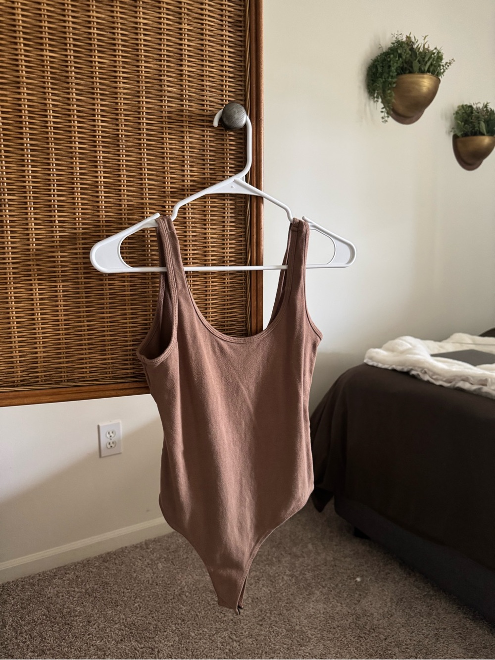 Abercrombie & Fitch Scoop-Neck Bodysuit in Mauve Brown